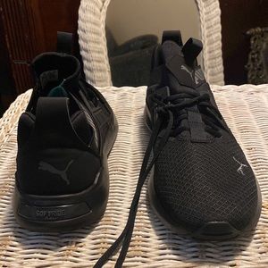 Men black puma sneaker size 11-5